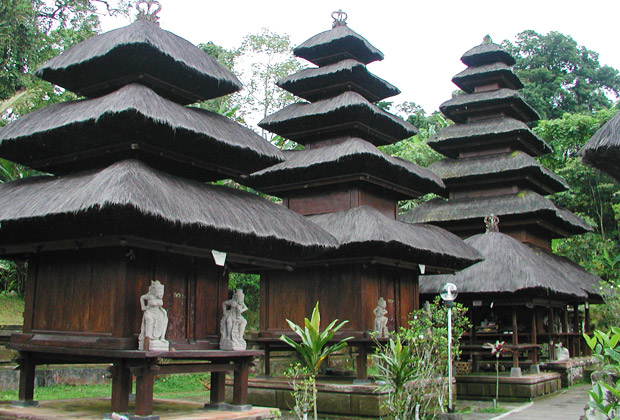 バトゥカル寺院